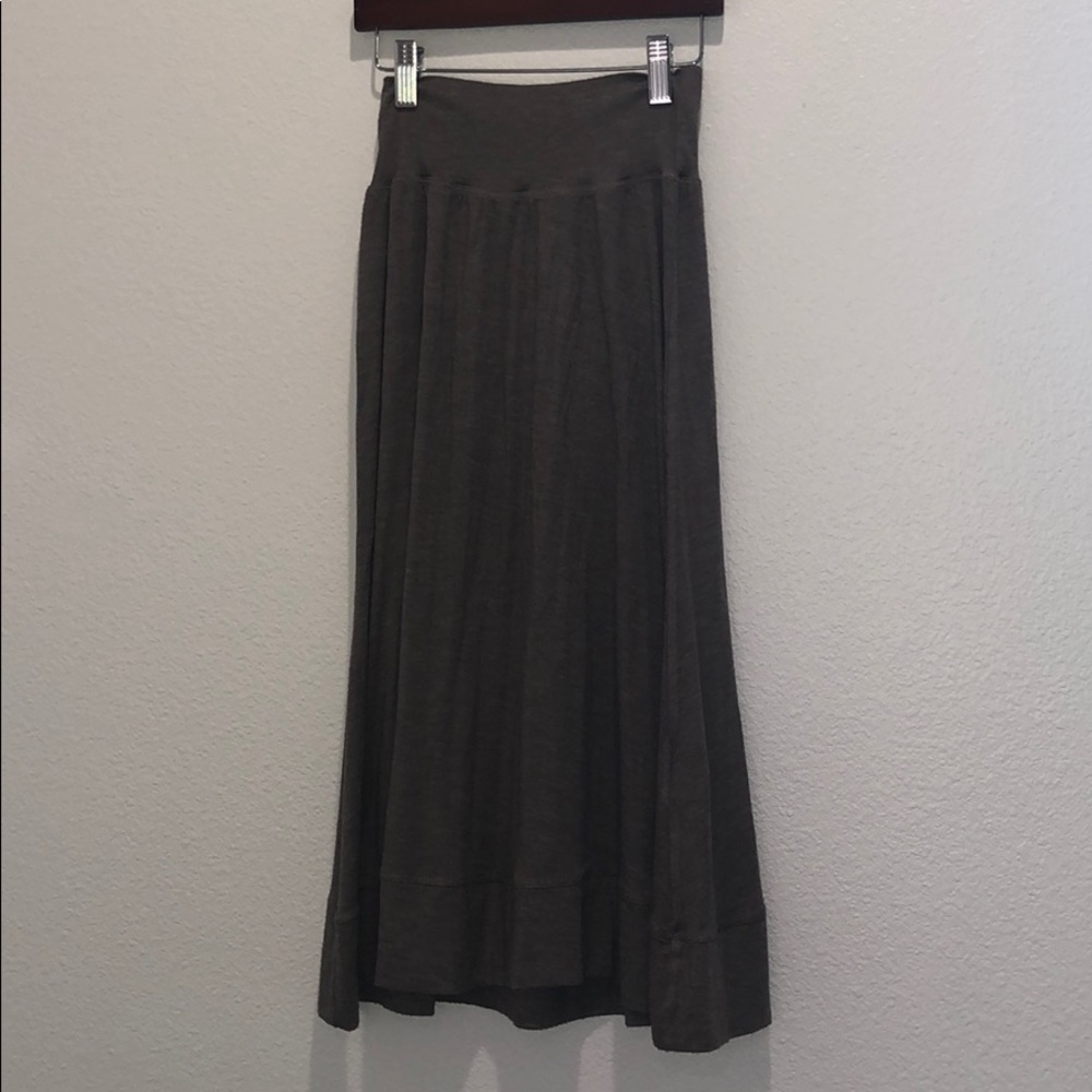 James Perse light skirt size 2